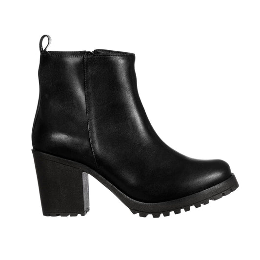 BOTA ISOLDE TRATORADA PRETA