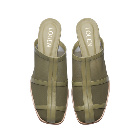 Mule Athena Oliva