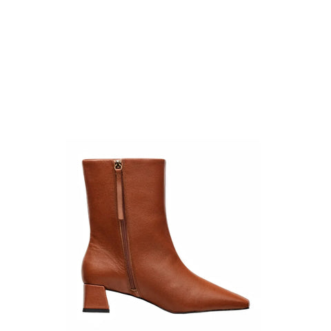 BOTA SALTO BAIXO CELINA MARROM WHISKY